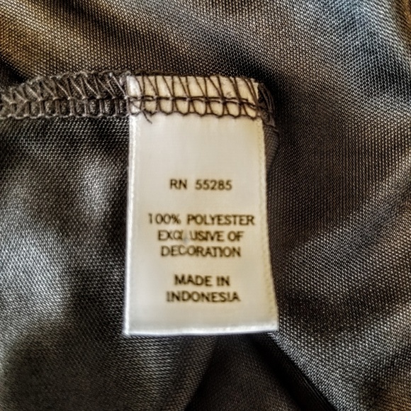 Express Sequenced Top - Picture 5 of 5